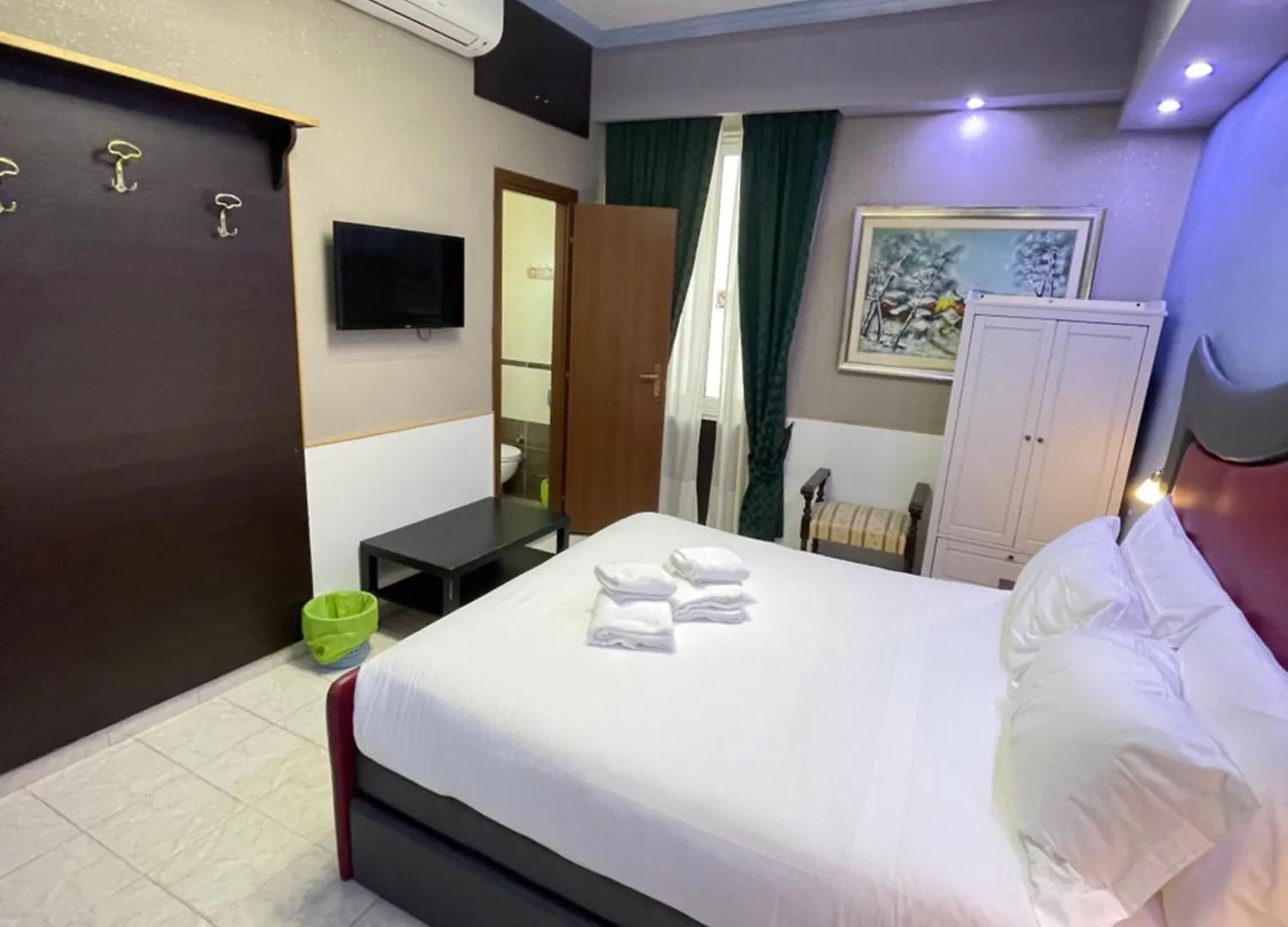 Gold House Hotel Rome 0*,