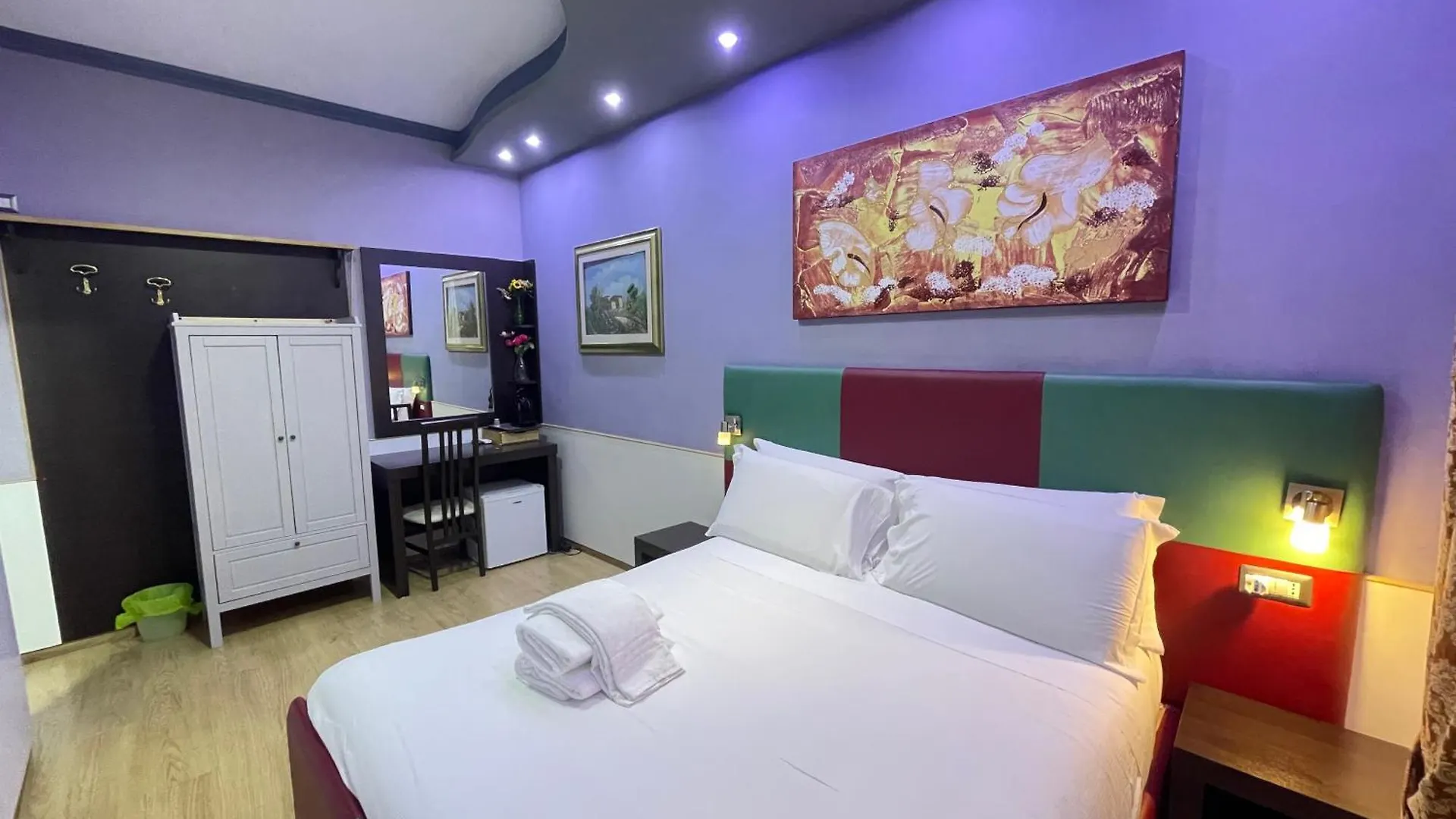 Gold House Hotel Rome Guest house